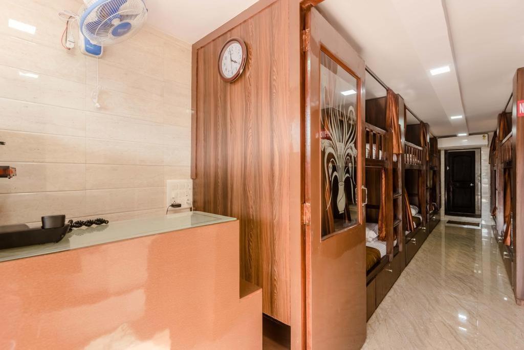 Awesome Dormitory Male Only Βομβάη Εξωτερικό φωτογραφία
